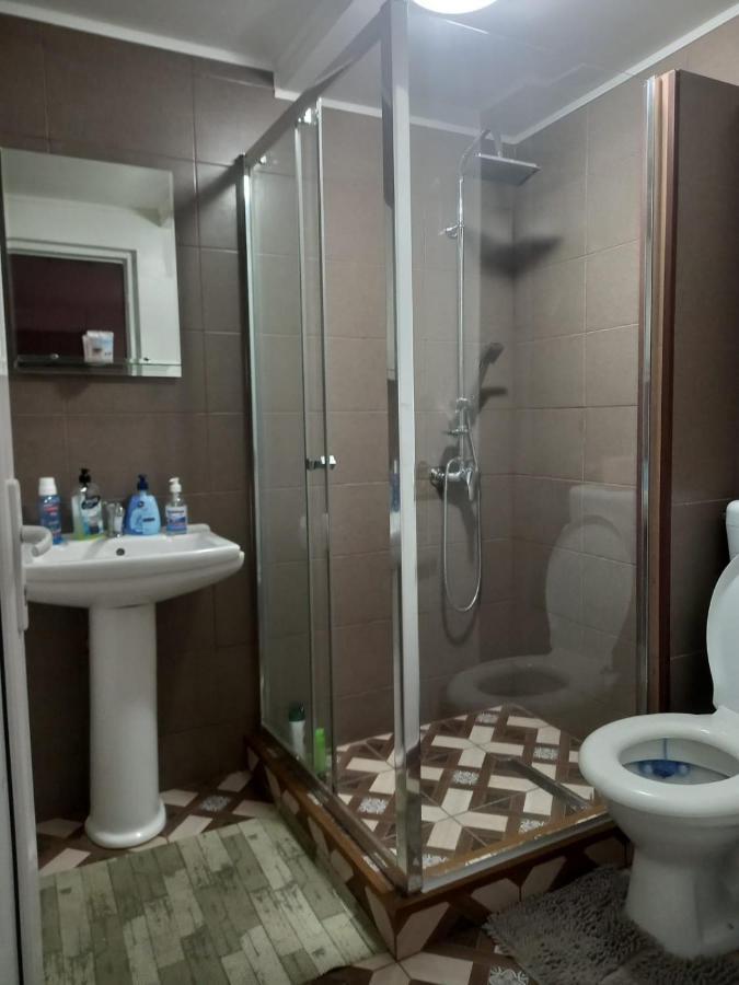 Ely'S Mansion-24H Check-In Bed & Breakfast บูคาเรสต์ ภายนอก รูปภาพ
